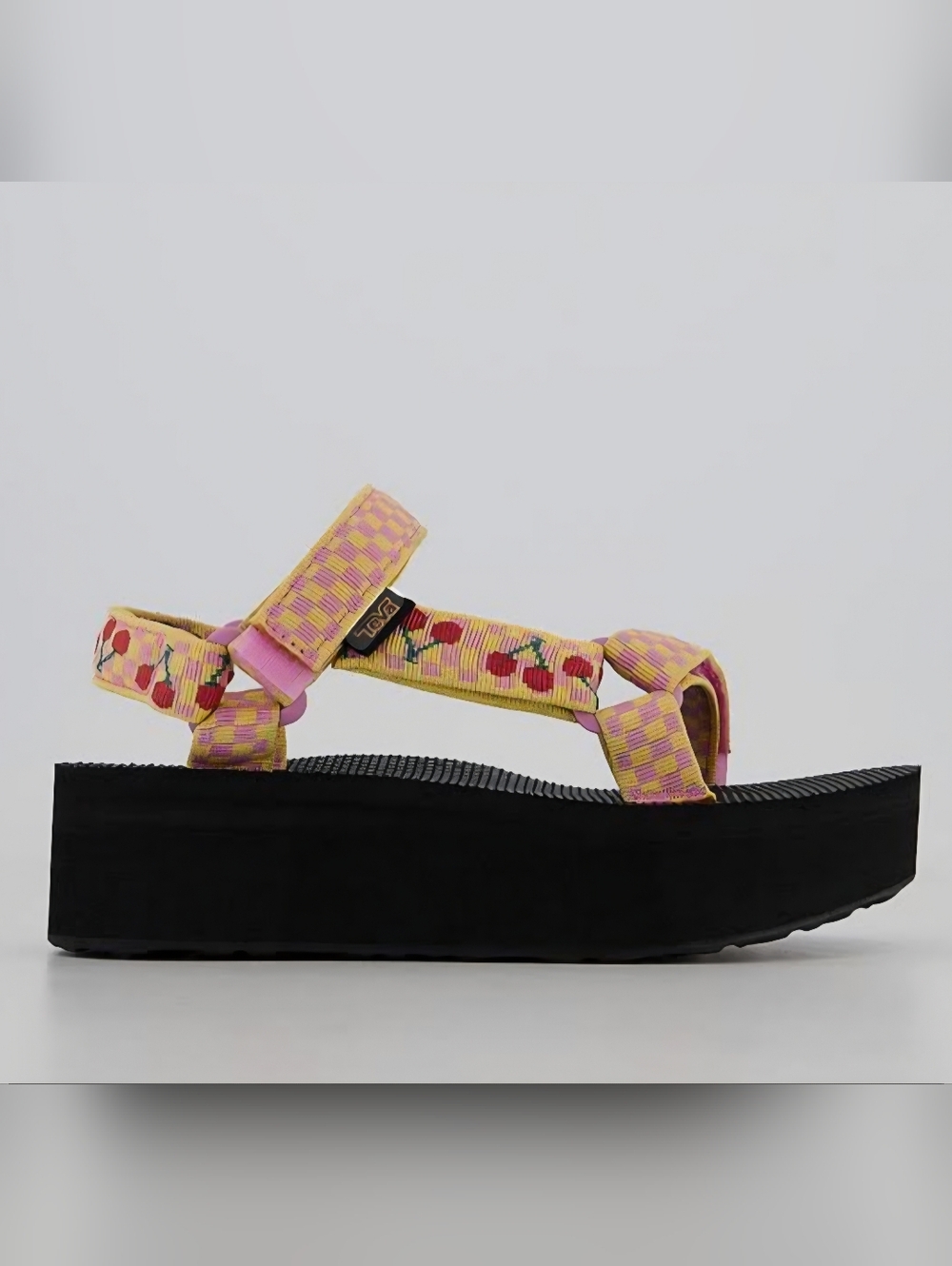 Teva Women's Flatform Universal Sandal, Picnic Cherries Rosebloom Size 8